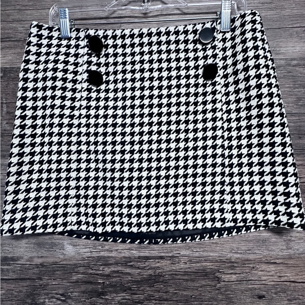 Express Black and White Mini Pencil Skirt Cocktail‎